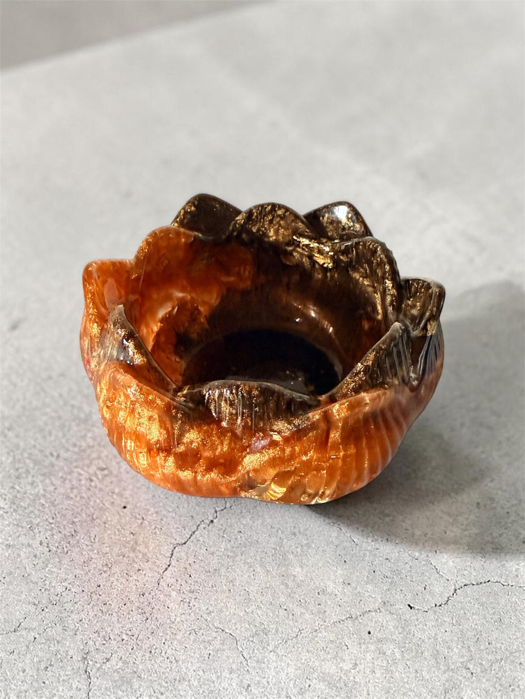 Amber Glow Lotus Resin DPD