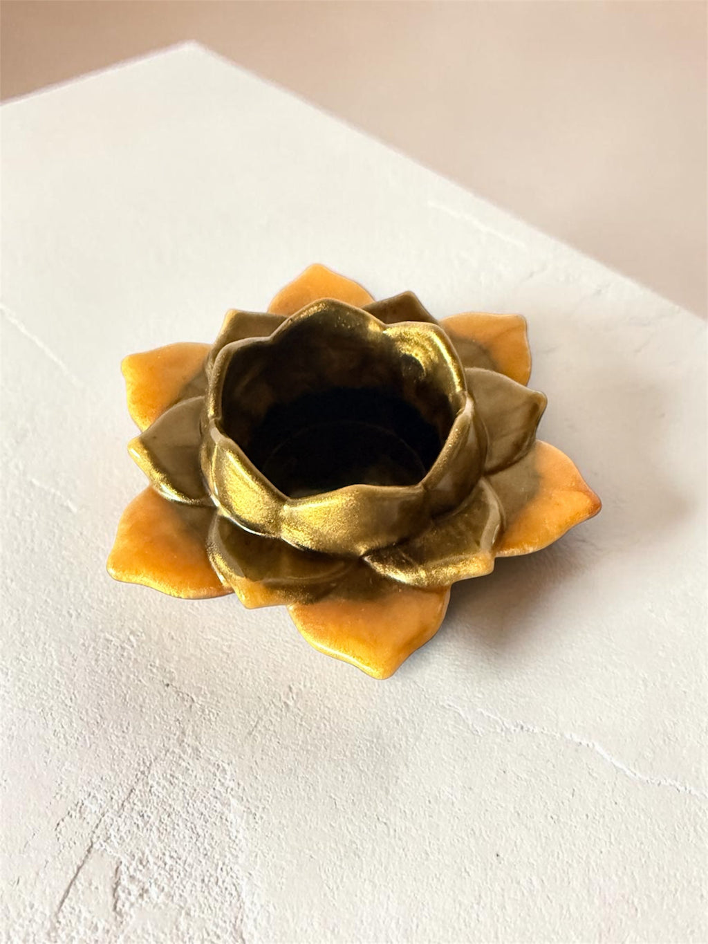 Golden Lotus Resin Candle Holder DPD
