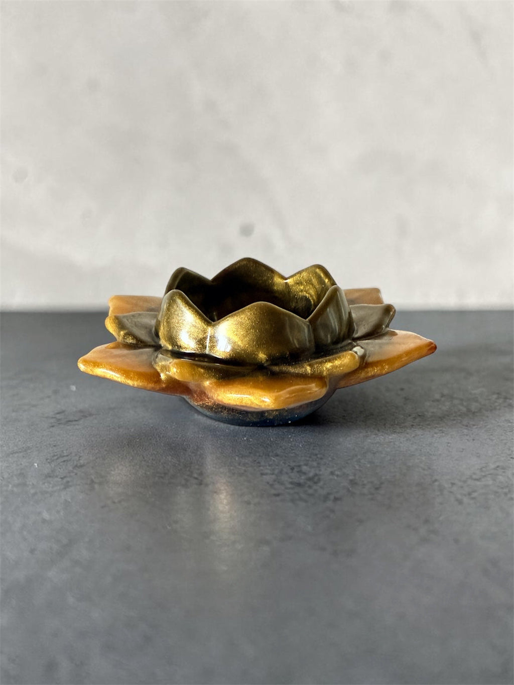 Golden Lotus Resin Candle Holder DPD