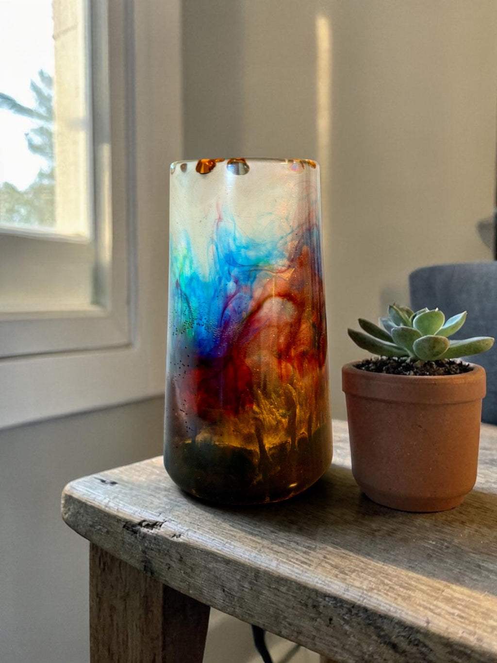 Nebula Art Resin Vase – Abstract Multicolor Artistic Resin Vase DPD